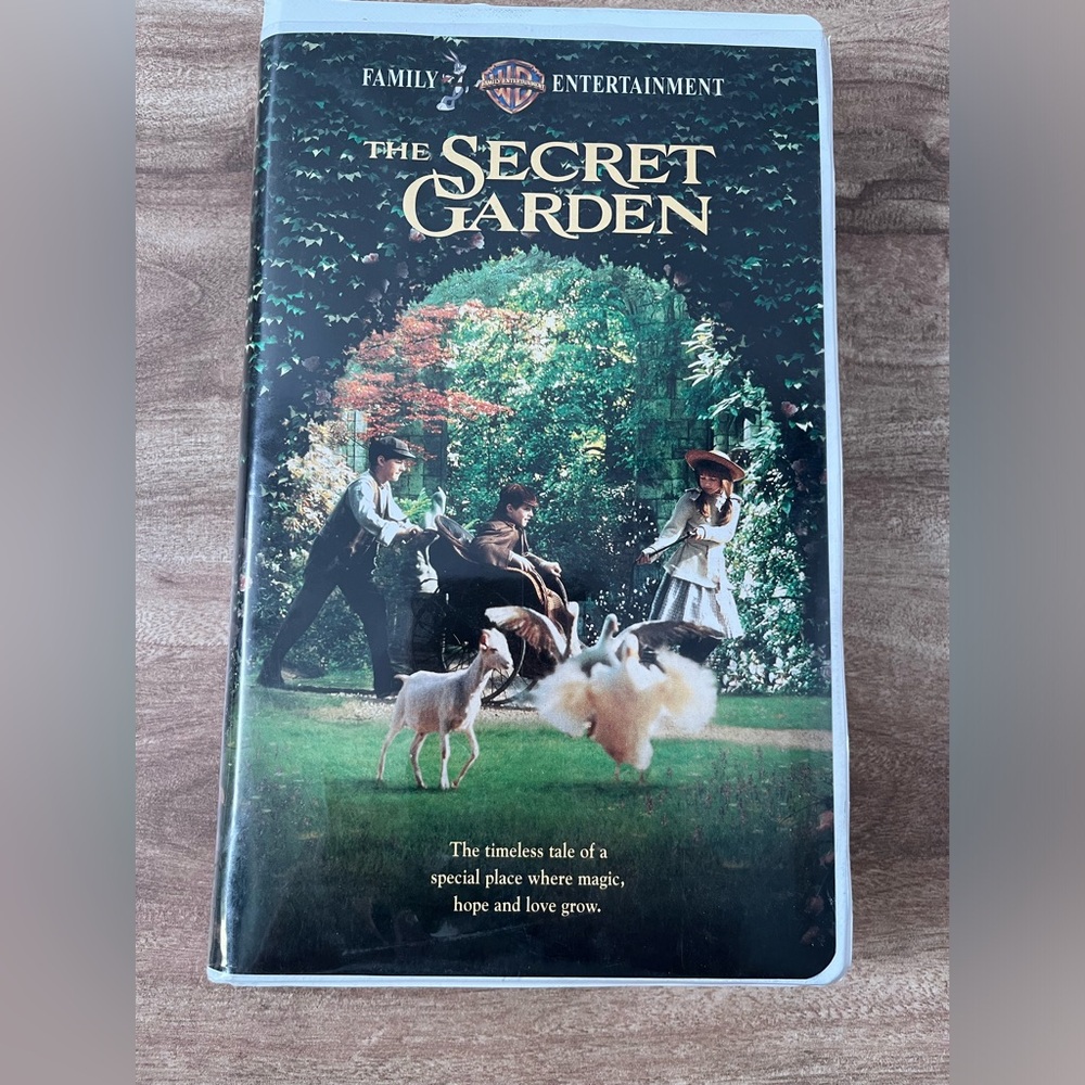 The Secret Garden (VHS, 1993, Clam Shell)